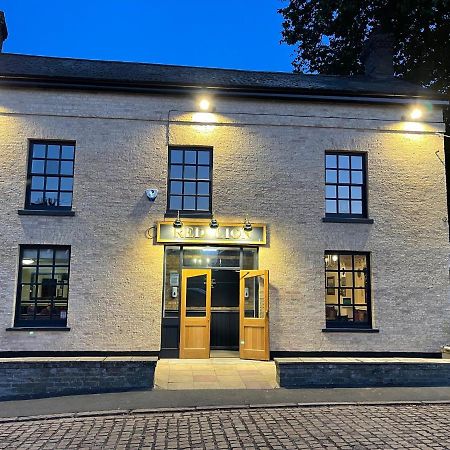 The Red Lion, Stretham Hotel Bagian luar foto